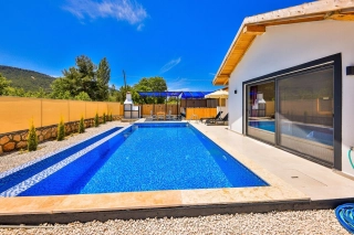 Villa Erisa – Kalkan Sarıbelen’de Jakuzili, Korunaklı, Doğa İçinde