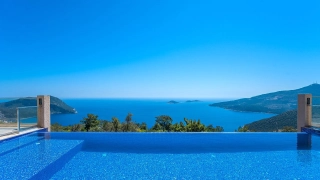 Villa Avon – Kalkan Akbel’de Deniz Manzaralı Kapalı Havuzlu Lüks Villa