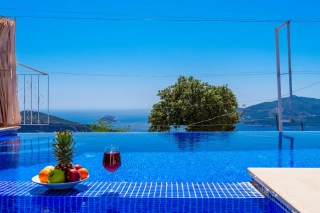 Villa Sarnıç Kördere – Korunaklı, Çocuk Dostu Villa | Kalkan Kördere