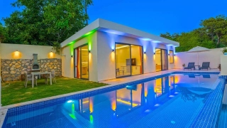 Villa Kardelen Islamlar – Private Honeymoon Villa with Jacuzzi