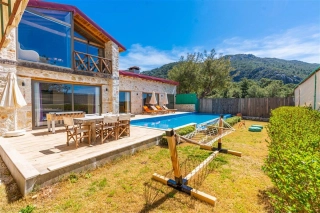 Villa Mabeyn | Luxusvilla mit Innenpool, Sauna & Billard 
