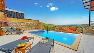 Villa Aksel Patara – Patara’da Jakuzili, Doğa İçinde Balayı Villası