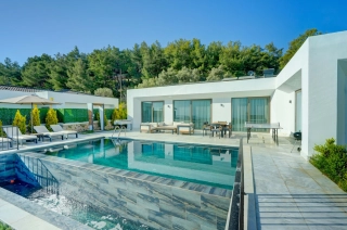 Villa Neptün İslamlar | Kalkan İslamlar’da Korunaklı, Jakuzili Villa