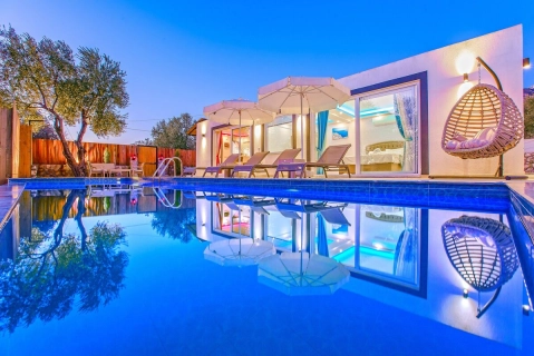 Villa Ovalı