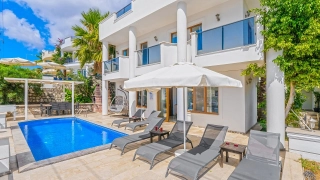 Villa Palm Kalkan | Villa mit Meerblick für 10 Personen im Zentrum