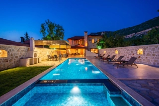 Villa Yanar, Sauna, Jakuzi, Bahçe | Kalkan Villa 