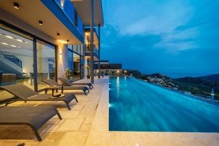 Villa Anıl Kördere – Deniz Manzaralı, Hamam & Sauna & Jakuzi