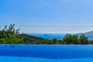    Villa Olgun | Kalkan Kördere’de Korunaklı Havuzlu ve Jakuzili 2+1 