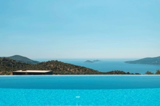 Villa Meris | Luxus-Honeymoon-Villa mit Meerblick, Sauna & beheiztem