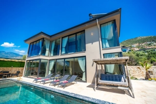 Villa Colombia – Modern Tasarımlı, Jakuzili, Korunaklı 2 Yatak Odalı
