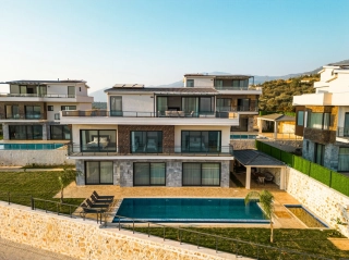 Villa Zümrüt Akbel | Kalkan’da 5 Yatak Odalı Deniz Manzaralı Villa