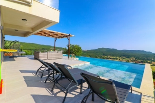 Villa Adin Çukurbağ Kaş | Doğa İçinde Lüks Kiralık Villa