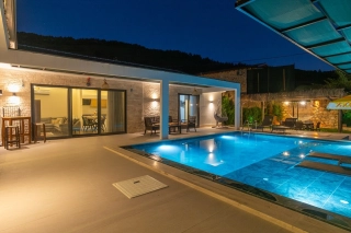 Villa Su Luxury Duo – Private Jacuzzi & Nature View Villa in Kalkan 