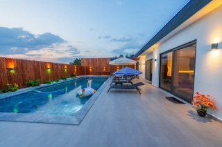 Villa İnziva Duo – Kalkan Çavdır’da Korunaklı, Jakuzili 5 Kişilik 