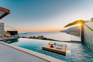 Villa Bulut 2 – Luxury Villa with Infinity Pool, Hammam, Sauna