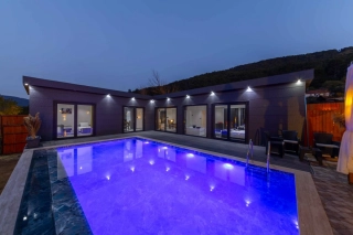 Villa Zemra Kalkan – Hacıoğlan’da Korunaklı Havuzlu, Doğa İçinde Villa
