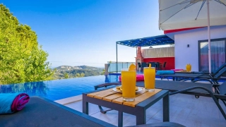 Villa Gökdağ – Abgeschirmte Naturvilla mit Jacuzzi in Kalkan Islamlar