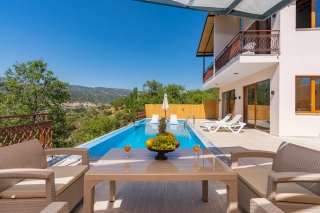 Villa Sariyar – Geschützte Villa mit Privatpool | Kalkan Saribelen
