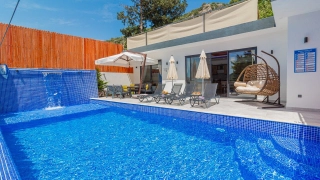 Villa Nar Çiçeği 2 – Luxusvilla mit Pool & Naturblick in Islamlar 