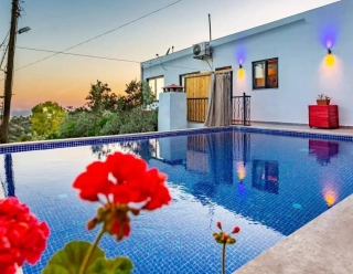 Villa Odakhan – Secluded Honeymoon & Family Villa with Private Pool 