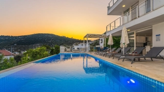 Villa Zeytouna | Luxusvilla mit Meerblick in Kalkan Kızıltaş 