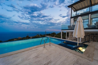 Villa Avenir Kas – Luxury Holiday Villa with Indoor Pool, Sauna 