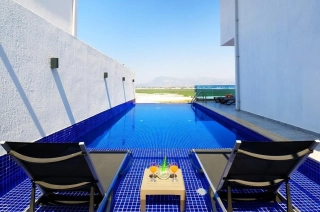 Villa Safir Yeşilköy | Jakuzili, Saunalı ve Hamamlı Korunaklı Villa