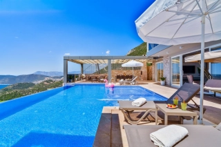 Villa Voyage: Luxusvilla mit Panoramablick auf das Meer in Kalkan