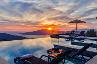 Villa Suebella Kalkan – Deniz Manzaralı Isıtmalı Havuzlu Lüks Villa