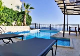 Villa Zümrüt 1 – Kalkan Kördere’de Deniz Manzaralı, Korunaklı Villa