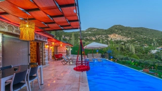 Villa Aden Islamlar – Private & Secluded Villa with Jacuzzi in Kalkan