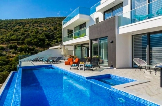 Villa Seascape – Luxury Infinity Pool Villa Near the Sea in Kalkan