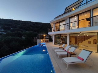    Villa Ship Ahoy – Luxuriöse Villa mit Meerblick & Jacuzzi in Kalkan