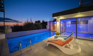 Villa Lera – Kalkan Üzümlü’de Kapalı Havuzlu, Jakuzili ve Saunalı Lüks