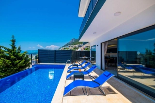 Villa Moonlight – Sea View Jacuzzi Villa in Kalkan