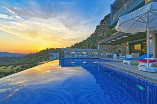 Villa Survival – Jakuzili, Saunalı, Kapalı Havuzlu Lüks Villa | Kalkan