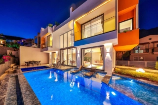 Villa Barlas – Kalkan Merkez’e Yakın, Deniz Manzaralı Jakuzili Villa