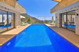 Villa Narin 8. Luxusvilla mit Jacuzzi, Beheiztem Pool & Privatem 