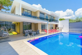 Villa Kösem – Geschützte Villa mit Jacuzzi | Kalkan