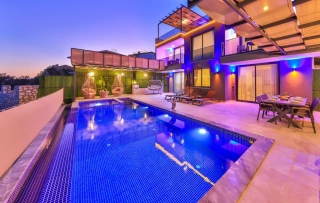 Villa Lalezar Çavdır Duo – Jakuzili, Saunalı, Korunaklı Lüks Villa
