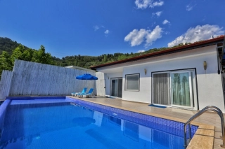 Villa  Pierre Duo, Conservative Summer Villa for 4 people in 