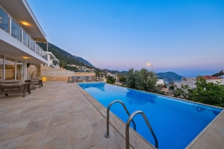Villa Lumiere 2 – Kalkan Kızıltaş’ta Deniz Manzaralı, Merkeze Yakın