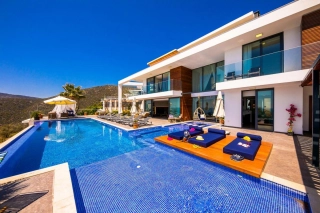 Villa Lapis Kalkan – Luxusvilla mit Infinity-Pool in der Kalamar-Bucht