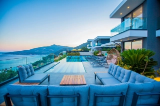 Villa Vogue – Luxusvilla mit Meerblick in Kalkan Kalama